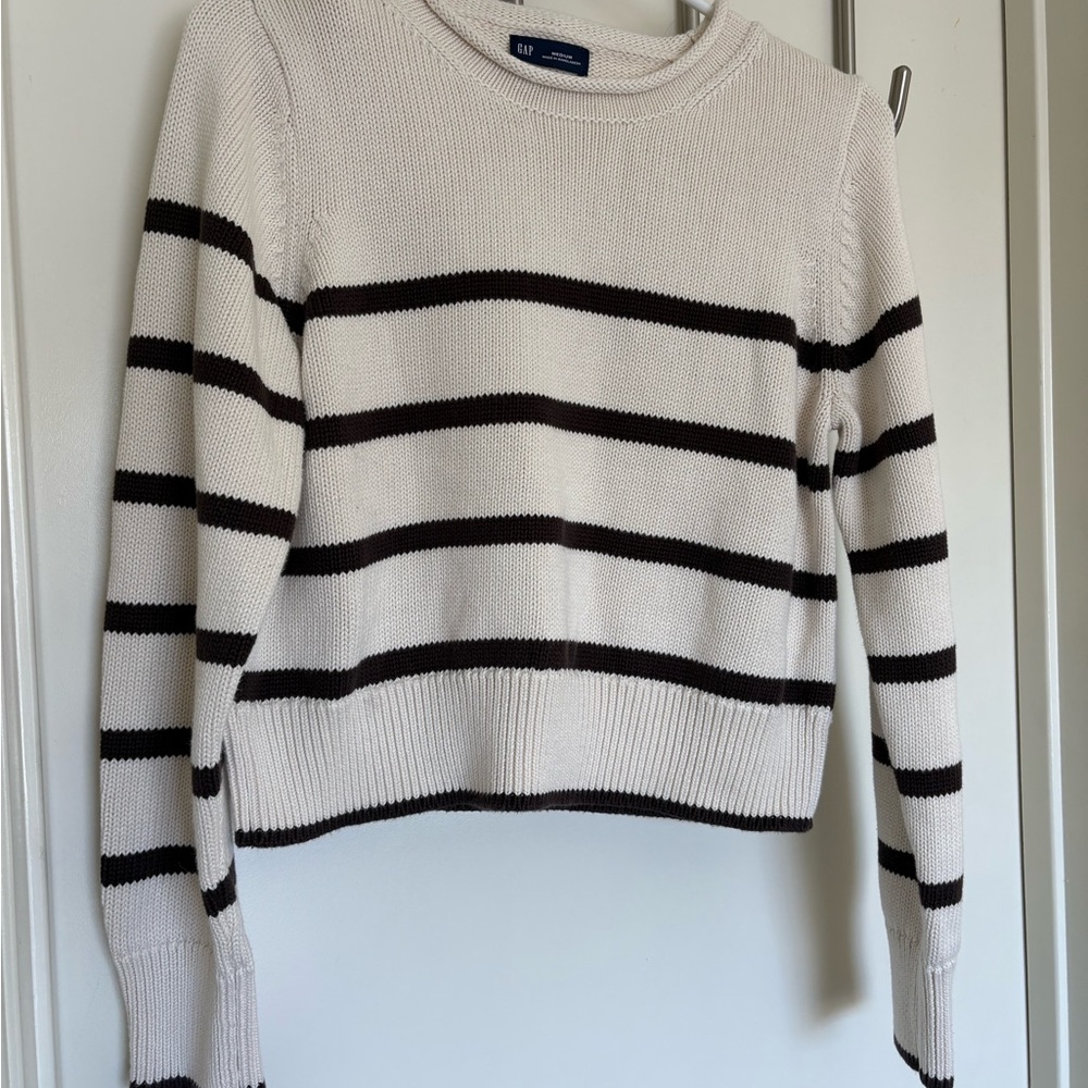 Gap Brown and Cream Horizontal Striped Crew Neck Knit Sweater Women’s Medium